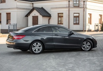 Mercedes Klasa E W212 Coupe 350 CDI BlueEFFICIENCY 231KM 2009 Mercedes-Benz Klasa E 350CDI 231KM Ledy Skora Xenon Navi Full Serwis ASo, zdjęcie 12