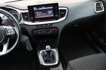 Kia Ceed III Kombi 1.6 CRDi 136KM 2021 Kia Ceed 1.6 CRDi MHEV, Salon Polska, zdjęcie 7