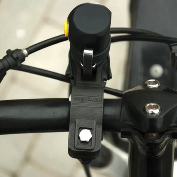 КОМПЛЕКТ МОЩНОГО СВЕТОДИОДНОГО ВЕЛОСИПЕДНОГО ФОНАРА ELF C2 MICRO-USB БЕЛЫЙ 1100LM ПЕРЕДНЯЯ РУЧКА