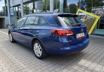 Opel Astra K Sportstourer Facelifting 1.2 Turbo 130KM 2020 Opel Astra 1,2 benz (130KM) klimatyzacja, tempomat, pdc, navi 1.2 Benzyna, zdjęcie 4