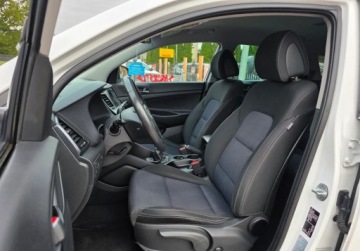 Hyundai Tucson III SUV 1.7 CRDI 115KM 2018 Hyundai Tucson 100BezwypadkowyBogata wersjasuper stan 1.7 Diesel 116KM, zdjęcie 12