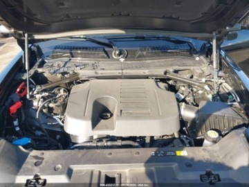 Land Rover Defender IV (L663) 2023 Land Rover Defender 130 X-Dynamic SE 2023 3.0l 3.0 Benzyna 395KM, zdjęcie 9