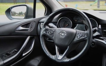 Opel Astra K Hatchback 5d 1.4 Turbo 150KM 2016 Opel Astra GWARANCJA, 1.5 Benzyna 150KM, LED, Skora, Grzane i wentylowane, zdjęcie 9