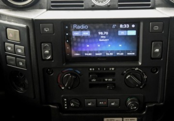 Land Rover Defender III 90 Station Wagon 2.2 TD4 122KM 2013 Land Rover Defender Faktura VAT 23 2.2 Diesel 122KM, zdjęcie 19