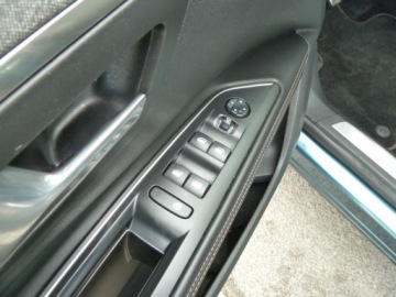 Peugeot 5008 II Crossover 1.2 PureTech 130KM 2017 Peugeot 5008 GT LINEKLIMATYZACJASKORYPANORAMA DACHNAWIGACJAELEKTRYKA7 OSOB, zdjęcie 11