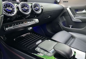 Mercedes CLA C118/X118 2021 Mercedes-Benz CLA Mercedes-Benz CLA 180 d Shooting Brake 8G-DCT Progressiv, zdjęcie 30