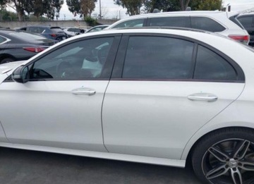 Mercedes Klasa E W213 2020 Mercedes-Benz Klasa E 2020, 3.0L, 4x4, 53 AMG, od ubezpieczalni, zdjęcie 3