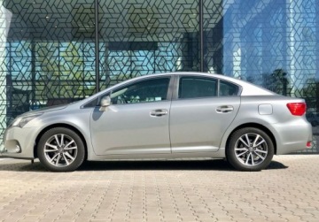 Toyota Avensis III Sedan Facelifting 1.8 Valvematic 147KM 2013 Toyota Avensis Avensis Premium Evecutive NAVI Vat Marza Salon PL Serw, zdjęcie 2