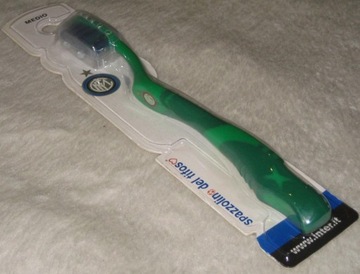 INTER - SZCZOTECZKA DO ZĘBÓW - Z WŁOCH