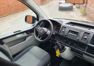 Volkswagen Caravelle T6 Transporter 2.0 TDI 150KM 2017 Volkswagen Transporter 9-osobowy Serwis GetHelp 2.0 Diesel 150KM, zdjęcie 9