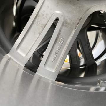 KOLA BMW 2 F45 GRANÁT TOURER F44 18” PIRELLI ZIMNÍ