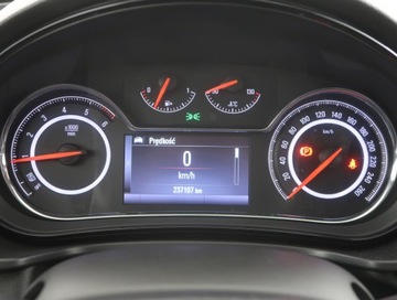 Opel Insignia I Country Tourer 1.6 CDTI Ecotec 136KM 2015 Opel Insignia 1.6 CDTI, Navi, Klima, Klimatronic, zdjęcie 10