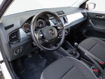 Skoda Fabia III Kombi Facelifting 1.0 TSI 95KM 2021 Skoda Fabia 1.0TSI 95KM Ambition SalonPL SerwisASO Kessy Kamera SmartLink, zdjęcie 14