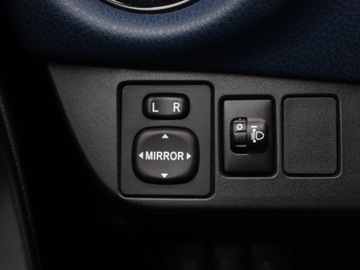 Toyota Yaris III Hatchback 5d Facelifting 2017 1.5 Dual VVT-iE 111KM 2017 Toyota Yaris 1.5 Dual VVT-i, Salon Polska, zdjęcie 15