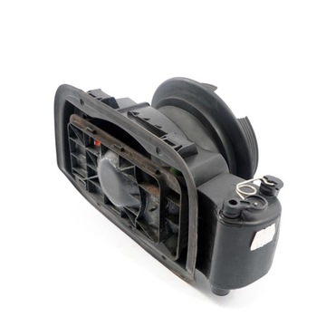 BMW E92 E92N Крышка лючка бензобака 7117982