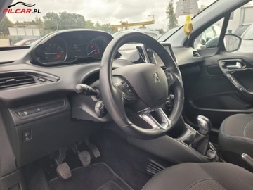 Peugeot 208 I Hatchback 5d Facelifting 1.2 PureTech 82KM 2018 Peugeot 208 GWARANCJA Lift Niski przebieg LED Mozliwa zamiana RATY 1.2, zdjęcie 4
