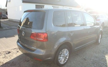 Volkswagen Touran II 1.6 TDI 105KM 2015 Volkswagen Touran 1.6 Diesel 104KM, zdjęcie 4