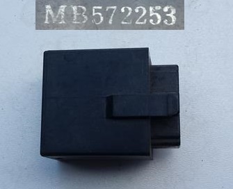 PRZEKAŻNIK CZASOWY MITSUBISHI MB572253
