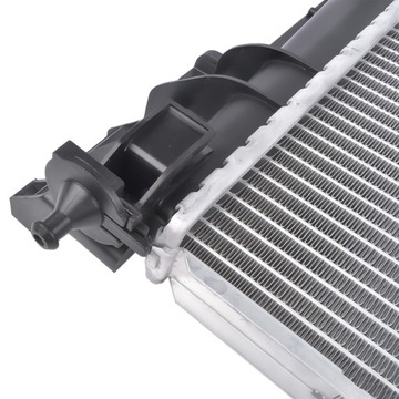 Радиатор двигателя для Mercedes W176 W242 W246 A180 B200 B220 A250