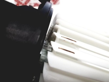 ДВИГАТЕЛЬ ВЕНТИЛЯТОРА DENSO FIAT GRANDE PUNTO С КОНДИЦИОНЕРОМ