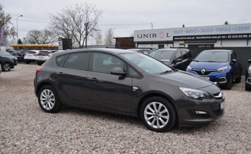 Opel Astra J Hatchback 5d 1.4 Turbo ECOTEC 120KM 2012 Opel Astra LIFT 1.4 Turbo Benzyna Tempomat Cz. parkowania 1.4 Benzyna 120KM, zdjęcie 4