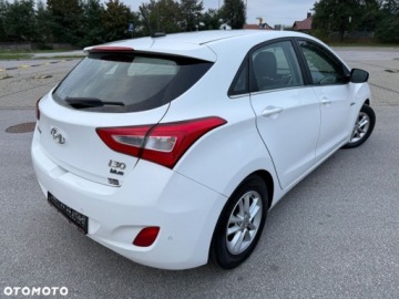 Hyundai i30 II Hatchback 3d 1.6 GDI 135KM 2013 Hyundai i30 Hyundai i30 blue 1.6 GDI YES Gold 1.6 Benzyna 135KM, zdjęcie 16
