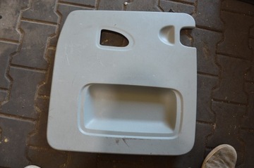 Renault Trafic II FL Boczek tapicerka L 8200007087