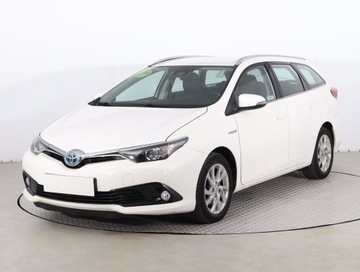 Toyota Auris II Touring Sports Facelifting 1.8 Hybrid 136KM 2017 Toyota Auris Hybrid, Salon Polska, Serwis ASO, zdjęcie 1