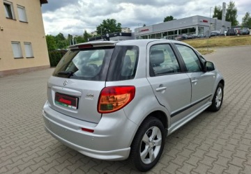 Suzuki SX4 I Hatchback Facelifting 1.6 VVT 120KM 2011 Suzuki SX4 Zarejestrowany - ubezpieczony - benzyna - 1,6 - 120 KM - 81.000, zdjęcie 7