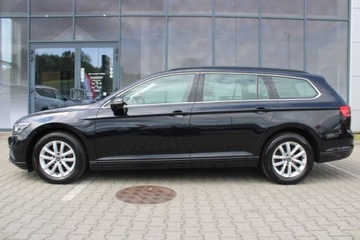 Volkswagen Passat B8 Variant Facelifting 2.0 TDI SCR 150KM 2022 Volkswagen Passat BUSINESS, zdjęcie 7