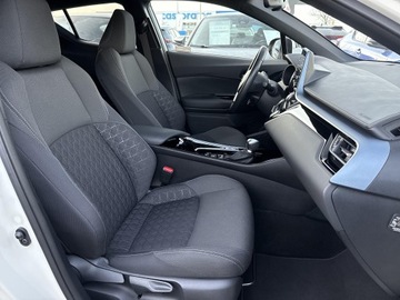 Toyota C-HR I Crossover Facelifting 1.8 Hybrid 122KM 2020 Toyota C-HR 1.8 Hybrid Style 1.8 Hybrid Style I Au, zdjęcie 8