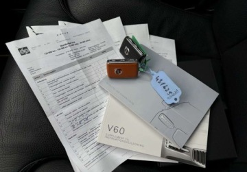 Volvo V60 II  2020 Volvo V60 B4 197KM INSCRIPTION BLIS navi BEZWYPADKOWY automat, zdjęcie 35