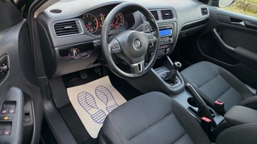Volkswagen Jetta VI Sedan 1.2 TSI 105KM 2012 Volkswagen Jetta NIEMIECKA LIMUZYNA ZA NIEWIELKIE PIENIADZA 1.2 Benzyna, zdjęcie 12
