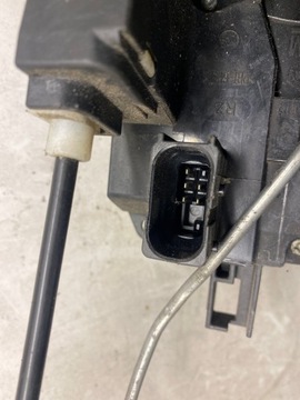 OEM 13157762 ZÁMEK DVEŘE