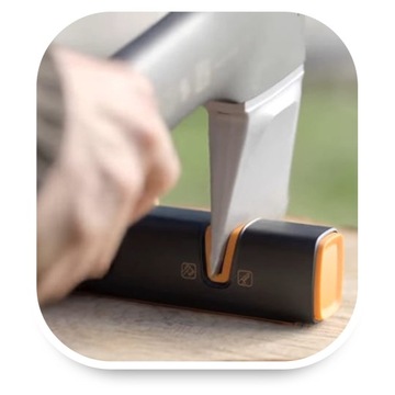 Точилка для топоров и ножей Fiskars Ceramic 2in1
