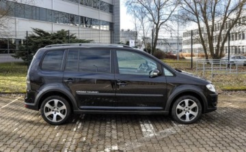 Volkswagen Touran I 2.0 TDI 140KM 2007 Volkswagen Touran Cross 2,0TDI Lift 7-osobowy 2.0 Diesel 140KM, zdjęcie 5