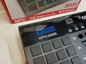 USB/MIDI-контроллер Akai MPD 226