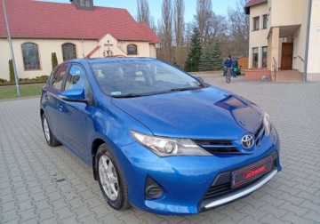 Toyota Auris II Hatchback 5d Dual VVT-i 100 99KM 2014 Toyota Auris Kupiony w Polsce - benzyna - przebieg 119.000 km 1.3 Benzyna