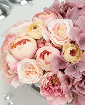 Букет LUX black Flower Box МИКС розовых цветов