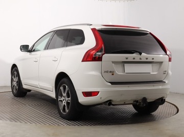 Volvo XC60 I SUV 2.4 D3 163KM 2011 Volvo XC60 D3, 4X4, Automat, Skóra, Xenon, zdjęcie 3