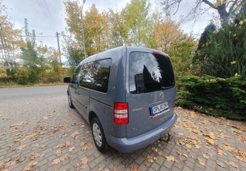 Volkswagen Caddy III Kombi Facelifting 1.2 TSI 85KM 2011 Volkswagen Caddy Volkswagen Caddy 1.2 (5-Si.) Trendline 1.2 Benzyna 86KM, zdjęcie 4