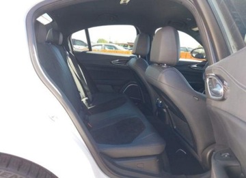 Alfa Romeo Giulia II 2018 Alfa Romeo Giulia 2018, 2.9L, QUADRIFOGLIO, od ubezpieczalni, zdjęcie 10