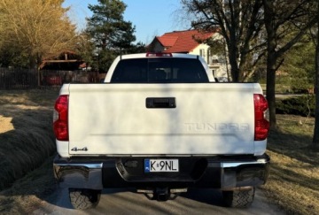 Toyota Tundra II 2014 Toyota Tundra Toyota Tundra 5.7 4x4 Double Cab SR5 5.7 Benzyna 381KM, zdjęcie 8