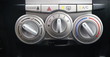 Daihatsu Sirion II 1.0 i 12V 69KM 2006 Daihatsu Sirion (Nr. ) 1.0 Klimatyzacja Elektryczne szyby Benzyna 69KM, zdjęcie 18