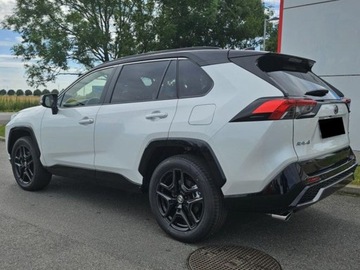 Toyota RAV4 V SUV Facelifting 2.5 Hybrid Dynamic Force 222KM 2025 Od ręki - GR Sport 2.5 Hybrid Dynamic Force 222KM | Podgrzewane fotele!, zdjęcie 2