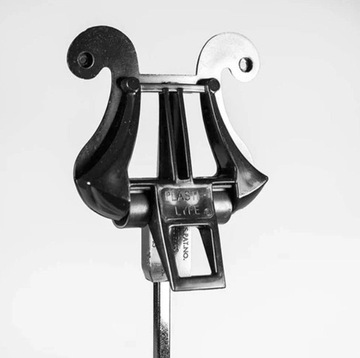 C.G. Conn 573 Baritone Saxophone Plasti-Lyre - lira do saksofonu