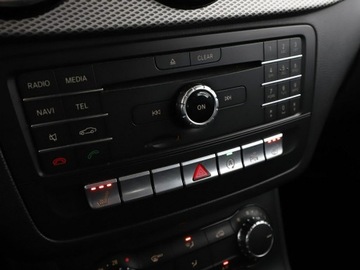 Mercedes Klasa B W246 Sports Tourer 180 BlueEFFICIENCY 122KM 2015 Mercedes B 180 PDC grzane fotele tempomat, zdjęcie 24
