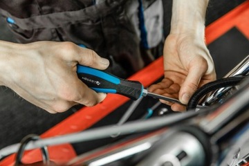 HOGERT HT1S072 PH2 ОТВЕРТКА НАТЯЖИВАЮЩАЯ 125 ММ