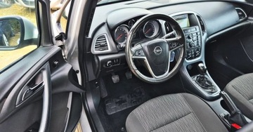 Opel Astra J Sports Tourer Facelifting 1.4 Turbo ECOTEC 120KM 2013 Opel Astra BENZYNA nawigacja KAMERA LIFT super okazja polecamy, zdjęcie 27