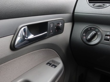 Volkswagen Caddy III Furgon 1.6 102KM 2009 VW Caddy 1.6, Klima, Klimatronic, zdjęcie 13